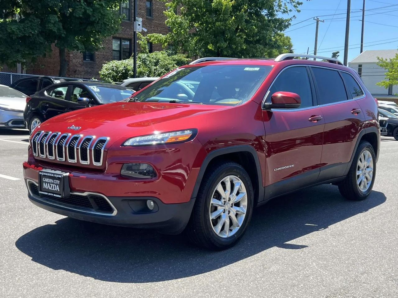 Used 2016 Jeep Cherokee Limited with VIN 1C4PJMDB6GW206204 for sale in Huntington, NY
