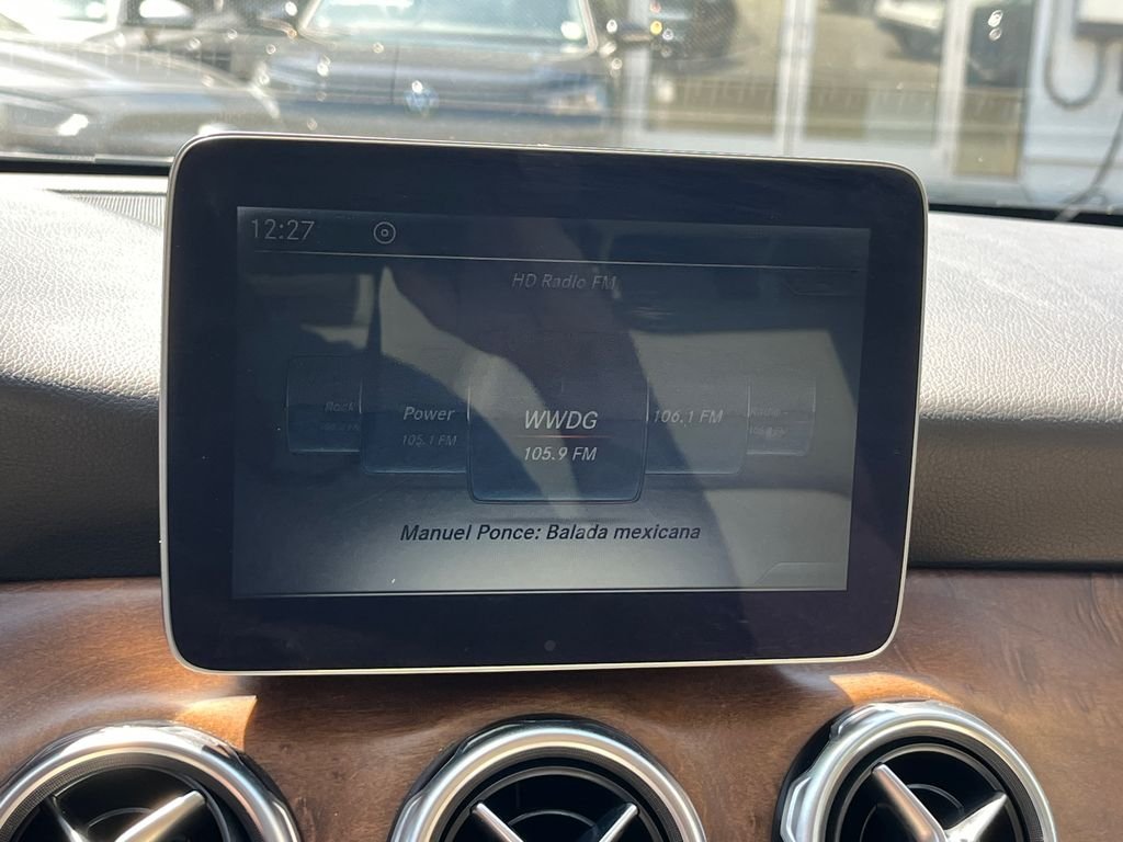 Used 2018  Mercedes-Benz GLA 250 image 17