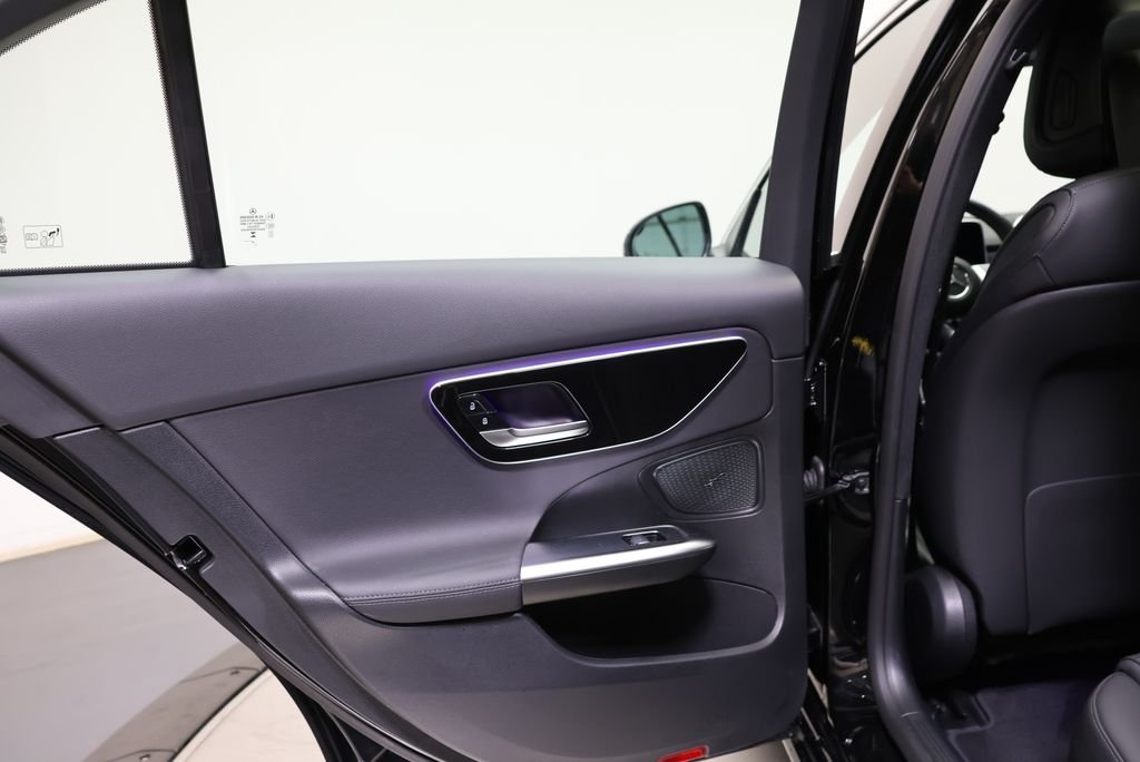 2026 Mercedes-Benz C-Class Sedan C 300 - Photo 41