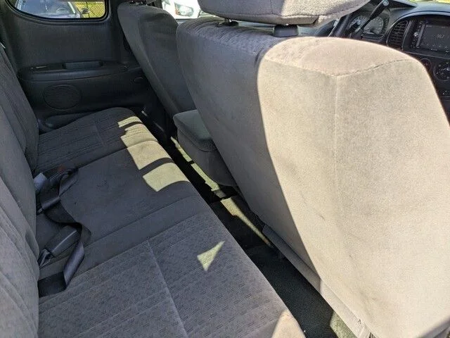 Used 2003 Silver Toyota SR5 image 28