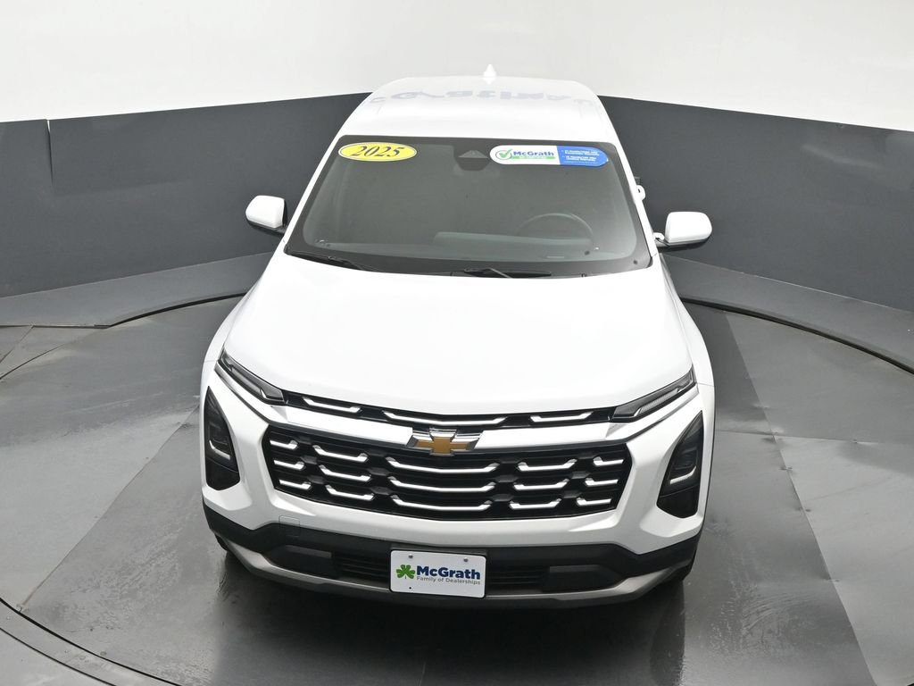 Used 2025 White Chevrolet LT image 27