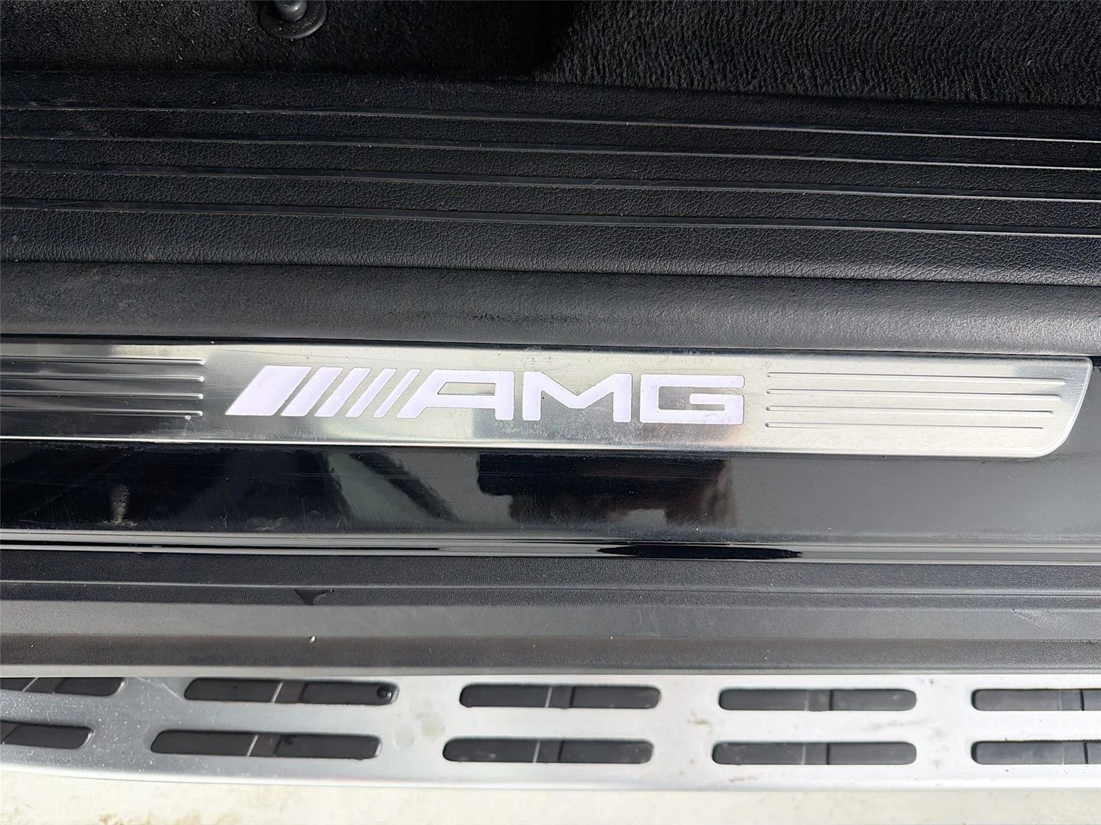 Used 2023 Obsidian Black Metallic Mercedes-Benz AMG® GLE 63 S image 9
