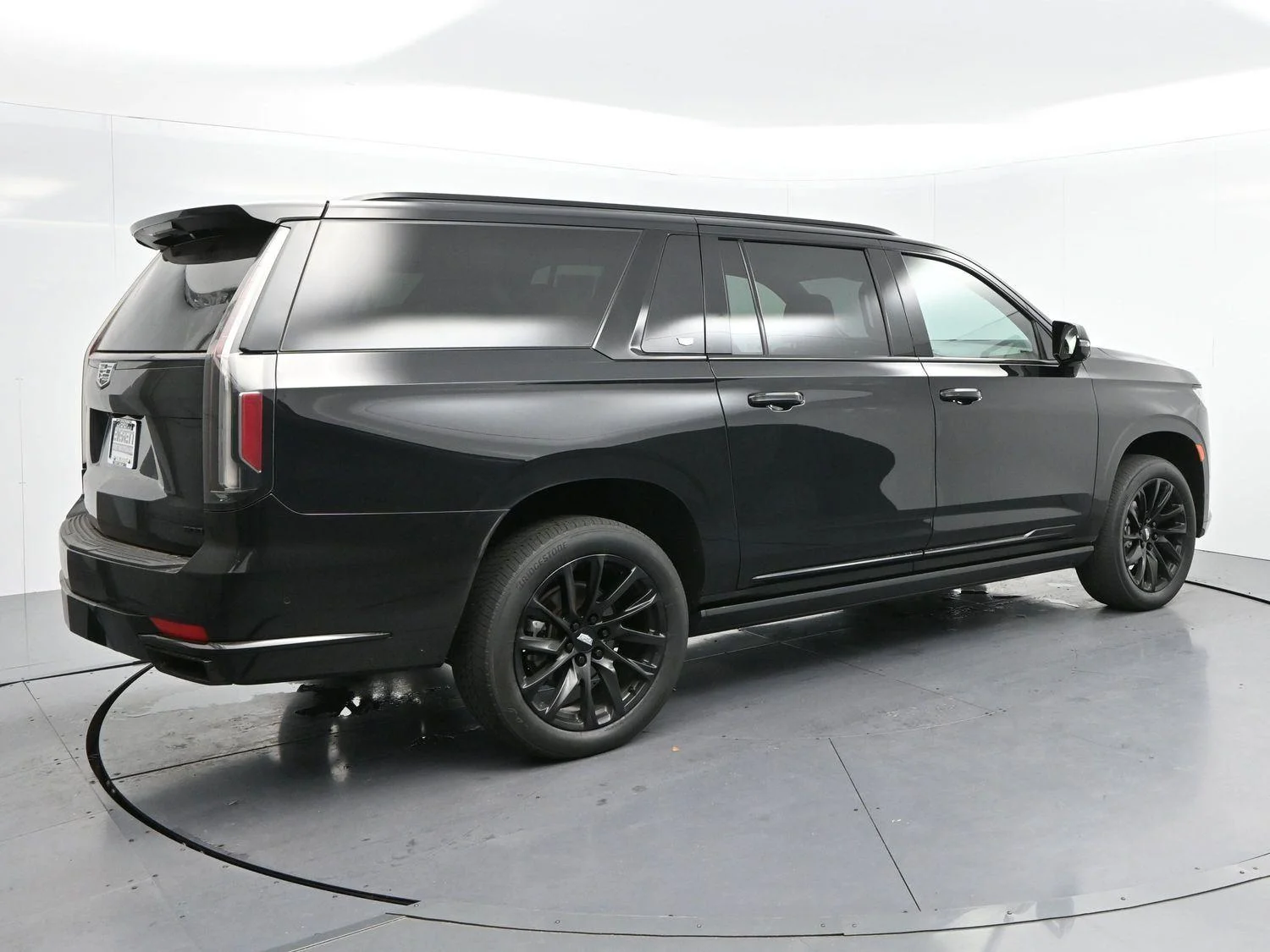 Used 2022 Black Raven Cadillac Sport image 7