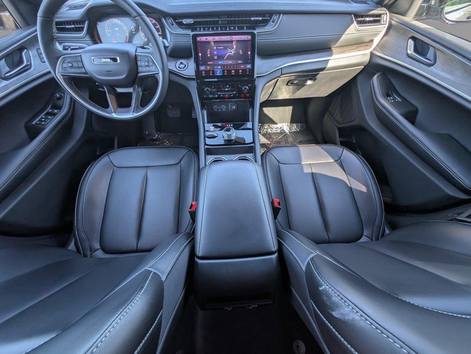 Used 2025 Baltic Gray Metallic Clearcoat Jeep Limited image 35