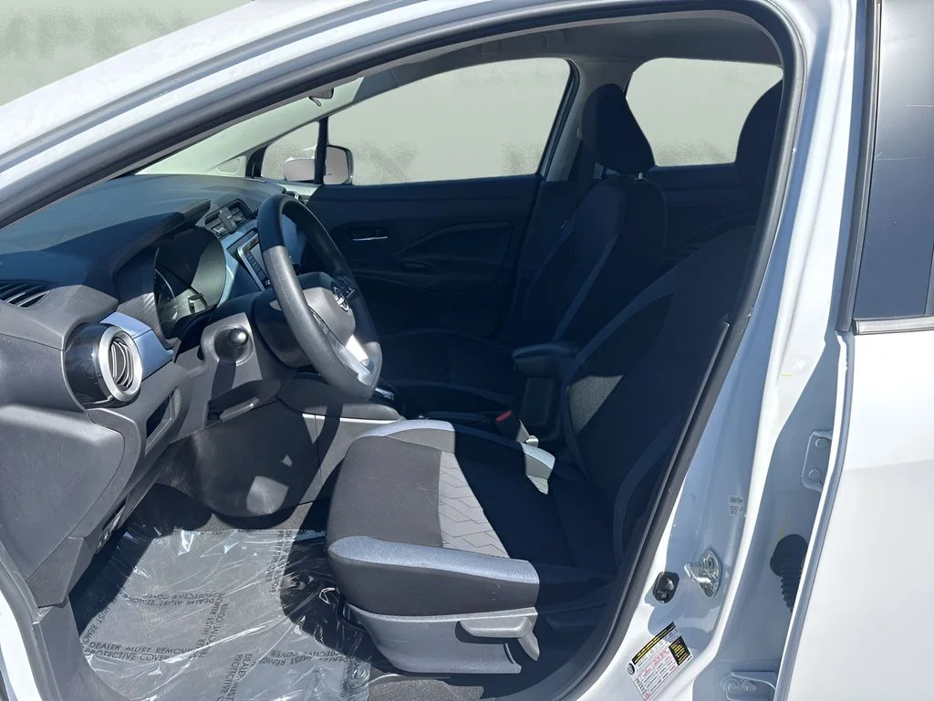Used 2025 White Nissan 1.6 SV image 9