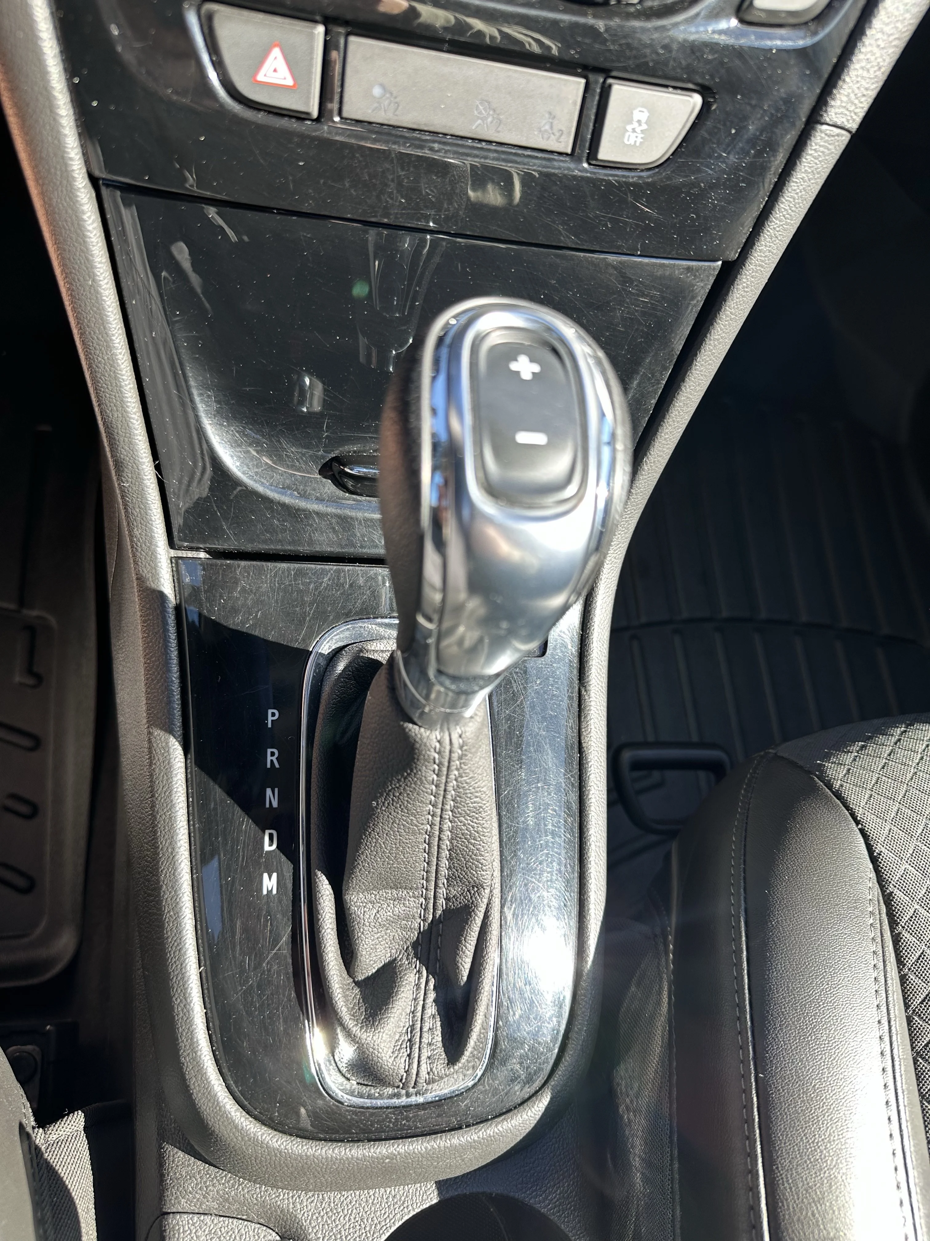 Used 2018 Red Buick Sport Touring image 16