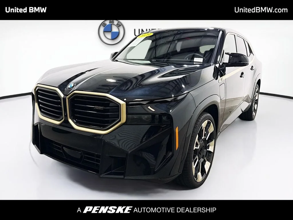 2023 BMW XM -'s photo