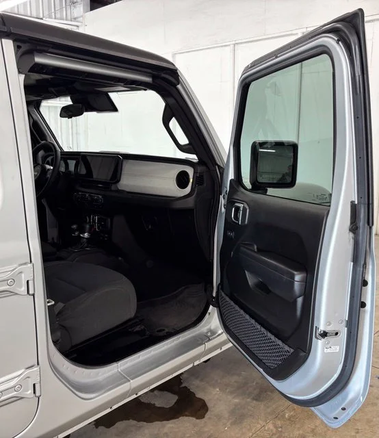Used 2024 Silver Jeep Sport S image 17