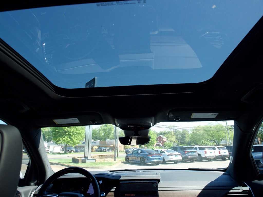 2026 GMC Acadia Denali Ultimate - Photo 20
