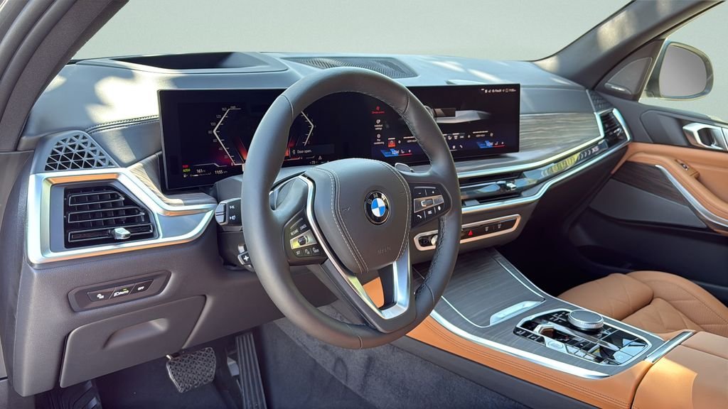 New 2026 Skyscraper Grey Metallic BMW sDrive40i image 9