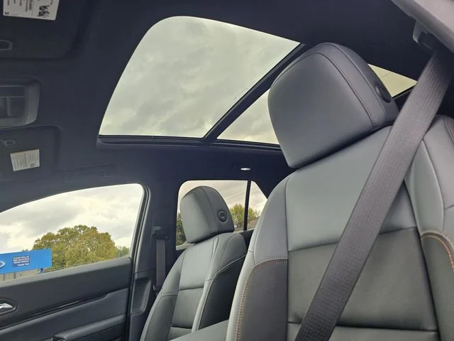 New 2026 Mercury Silver Metallic Honda Touring image 19
