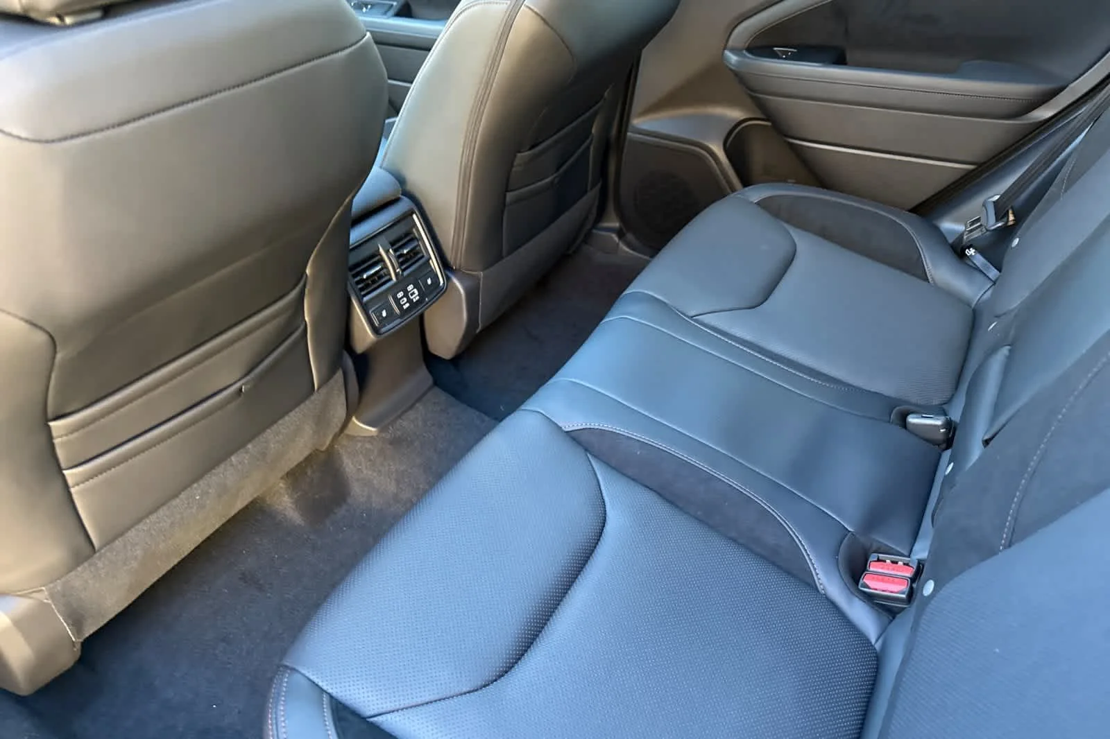 2026 Subaru Forester Touring - Photo 9