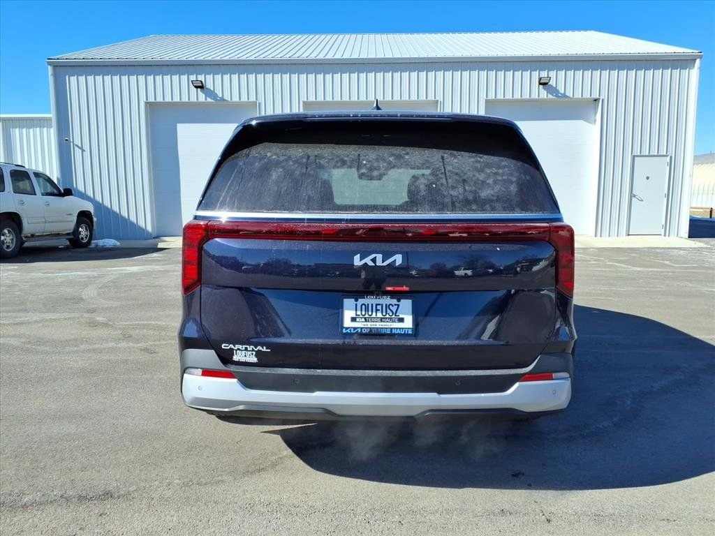New 2026 Deep Chroma Blue Kia LX image 5