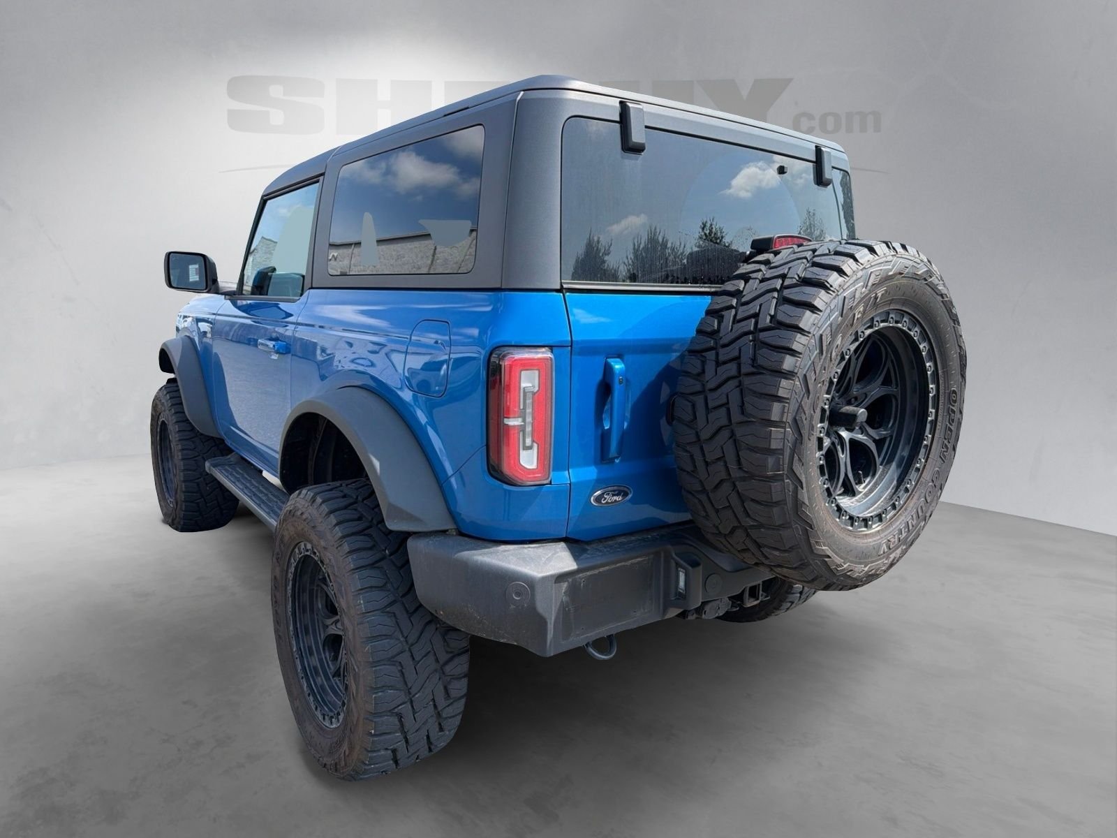 Used 2022 Blue Ford Outer Banks image 8