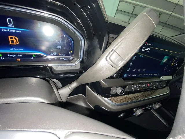 Used 2023 White Chevrolet RST image 20