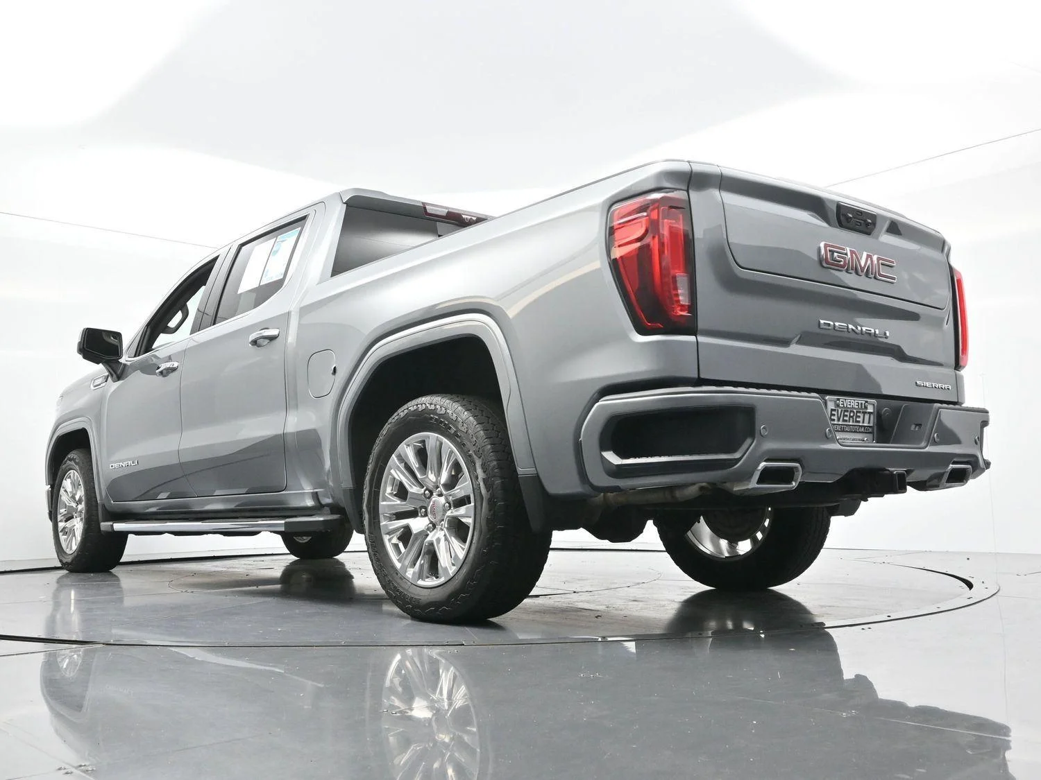 Used 2024 Sterling Metallic GMC Denali image 53