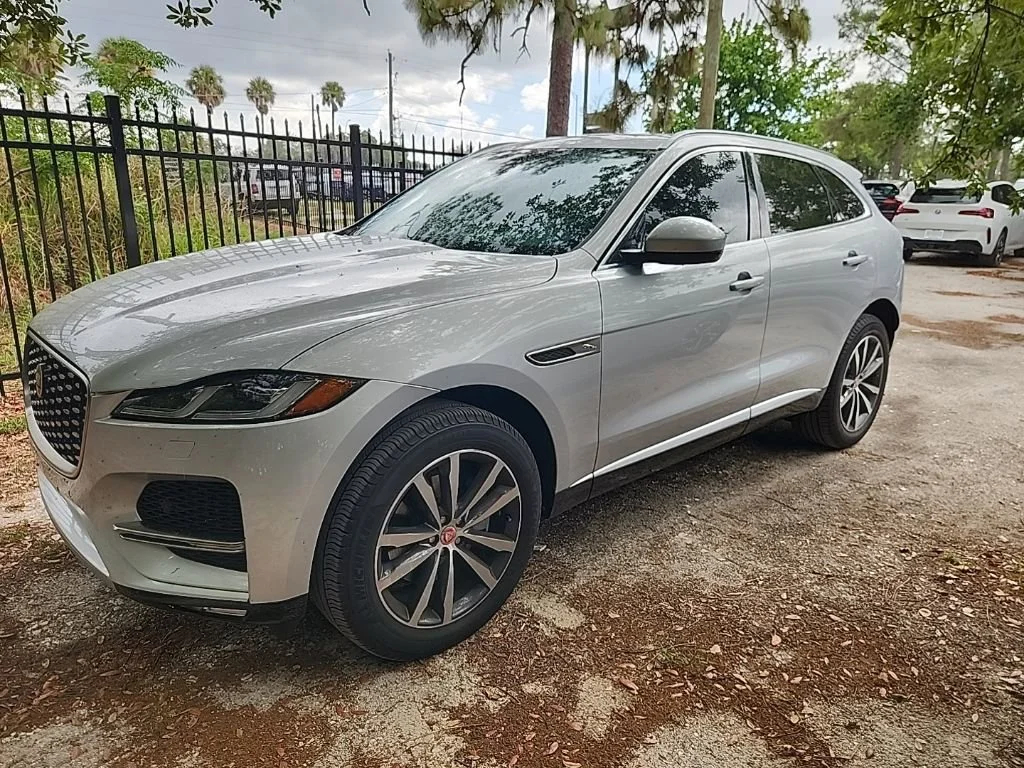 2022 Jaguar F-PACE P250 S's photo