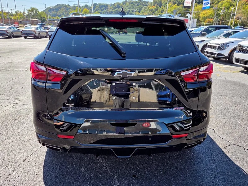 Used 2021 Black Chevrolet RS image 6