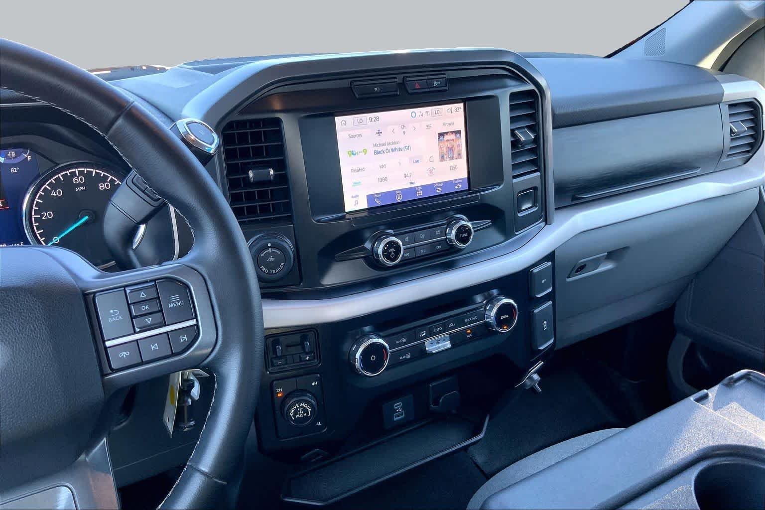 Used 2023 Oxford White Ford XLT image 7