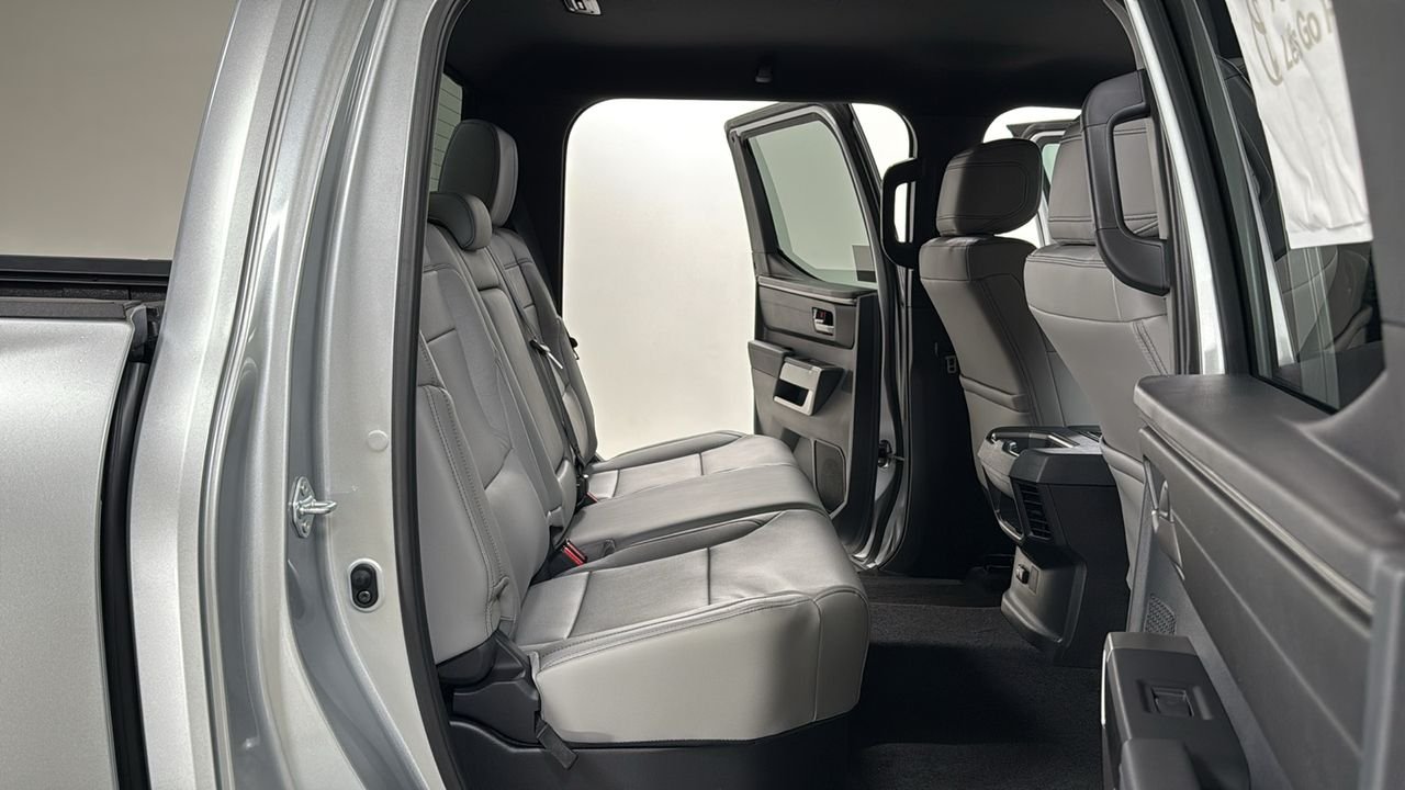 2026 Toyota Tundra SR5 - Photo 17