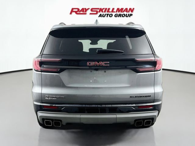 Used 2024 Silver GMC Elevation image 4