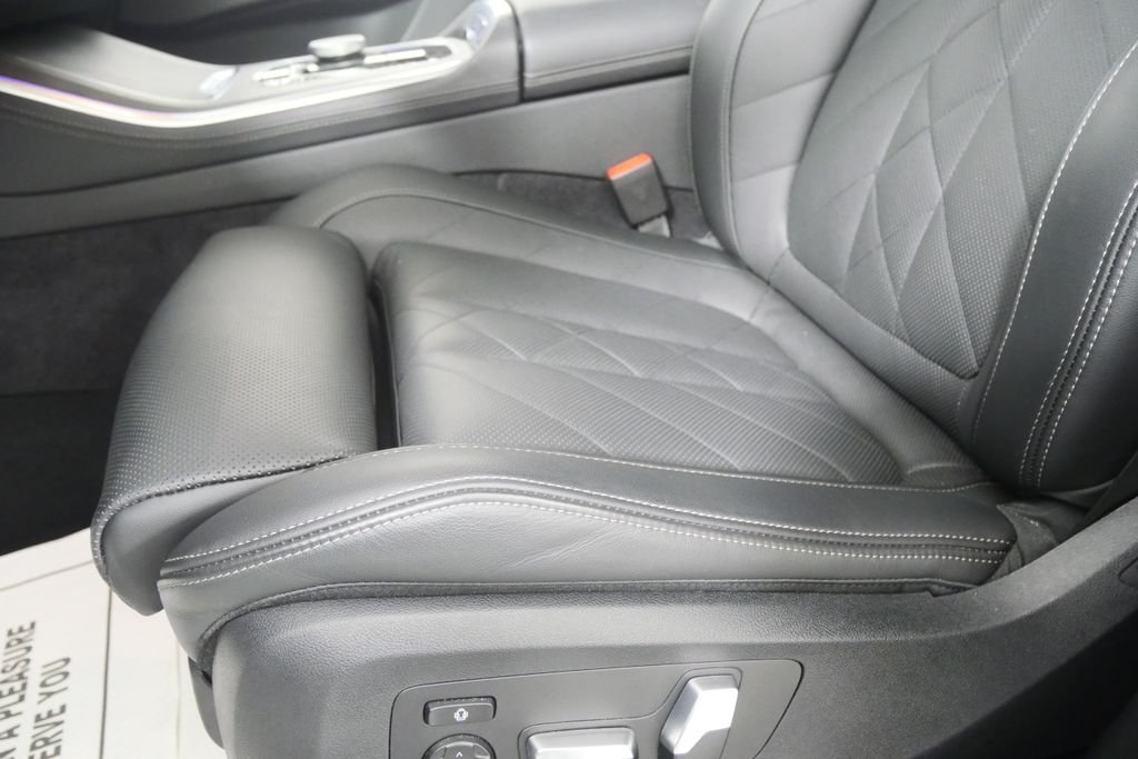 Certified Used 2026 Skyscraper Grey Metallic BMW sDrive40i image 9