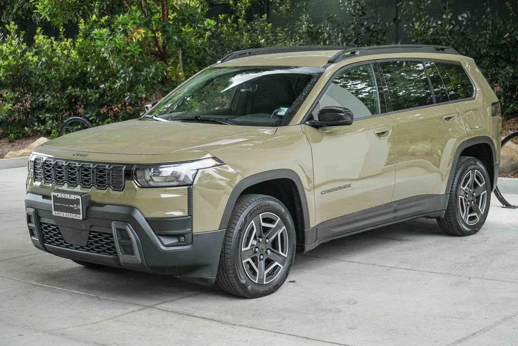 New 2026 41 Jeep Laredo image 3