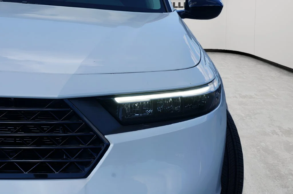 New 2026 Platinum White Pearl Honda SE image 4