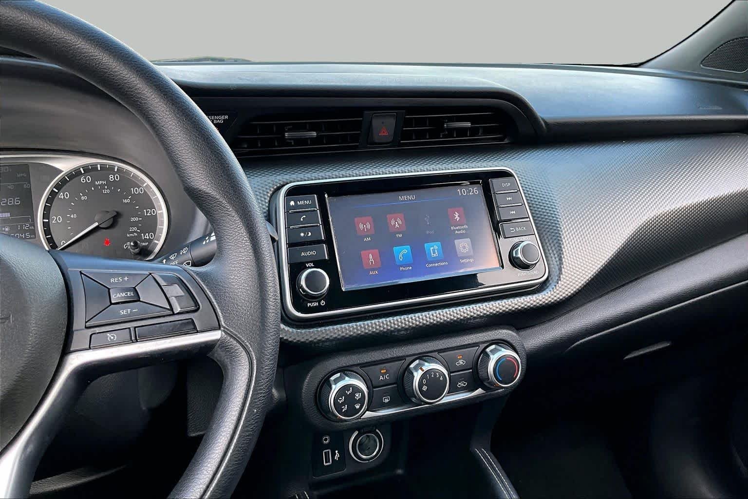 Used 2019 Super Black Nissan S image 7