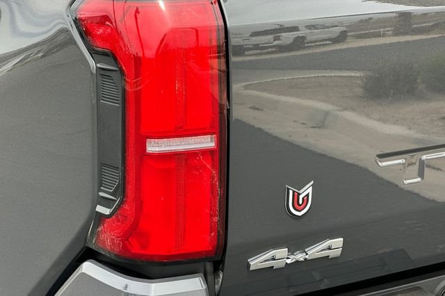 2026 Toyota Tacoma SR5 - Photo 25