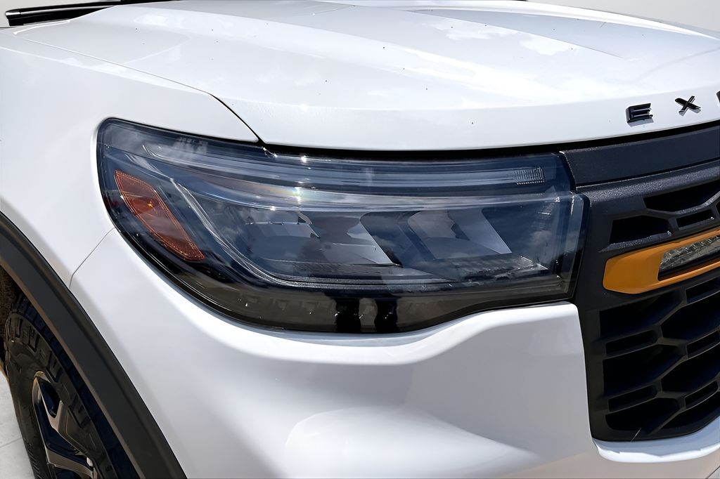 New 2026 Star White Metallic Tri-Coat Ford Tremor image 23