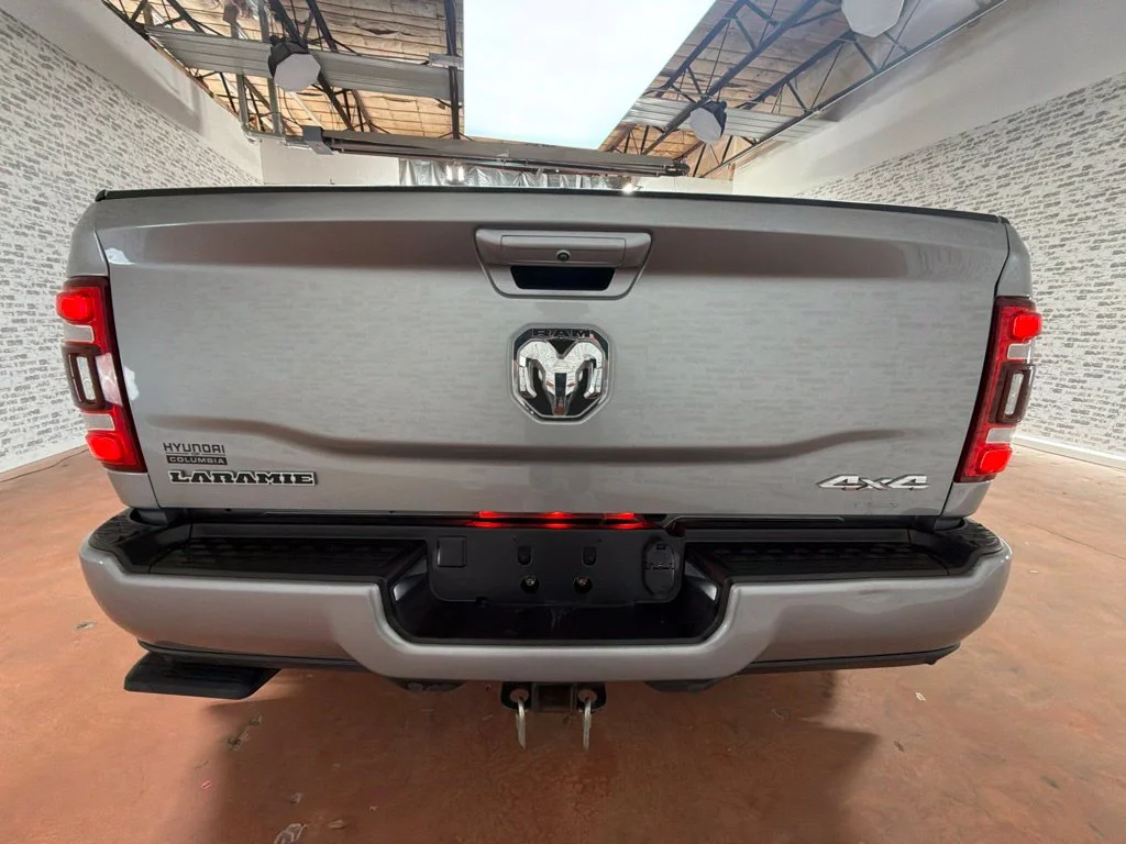 Used 2022 Billet Silver Metallic Clearcoat Ram Laramie image 6