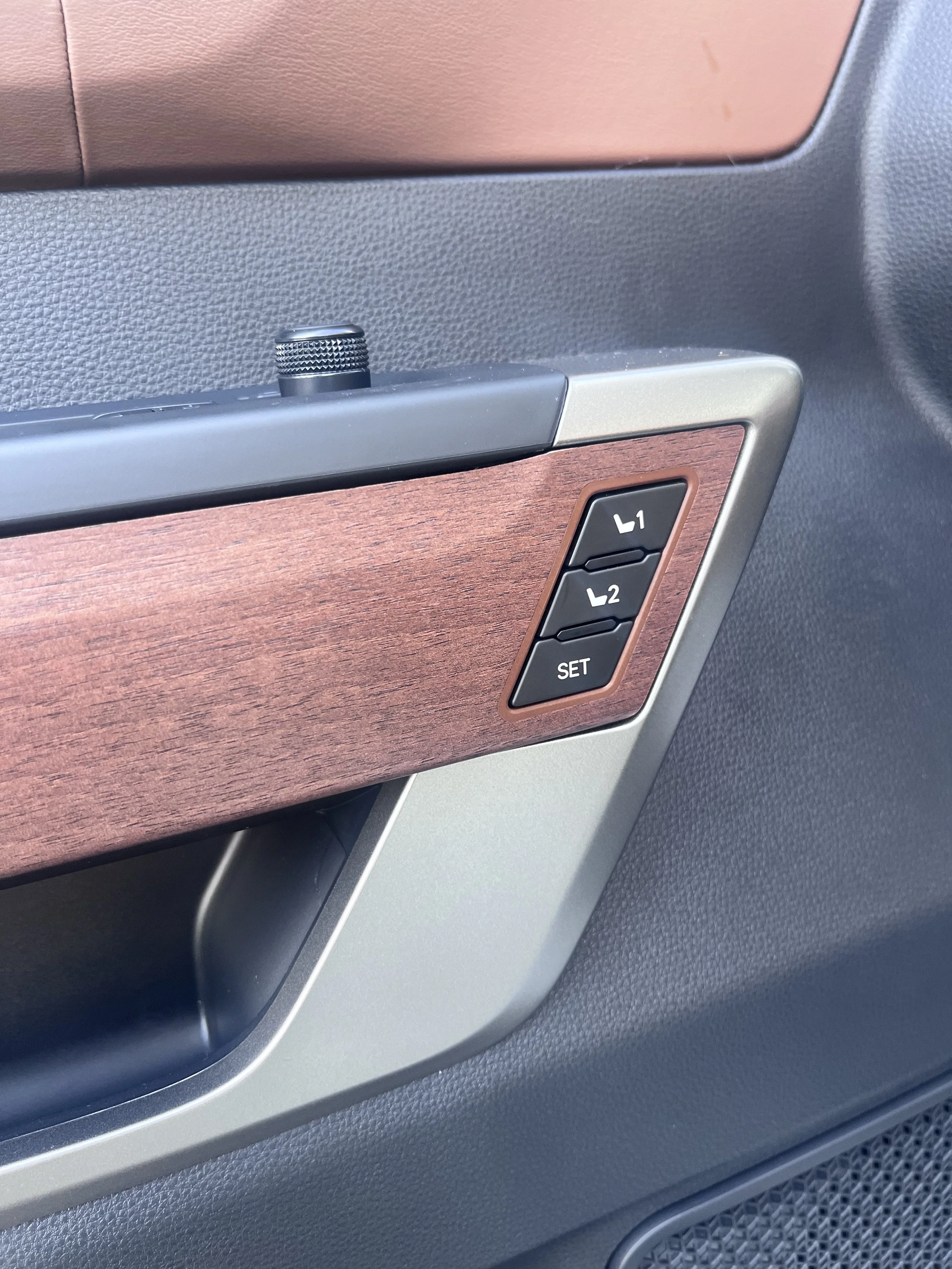 2026 Toyota Tundra 1794 Edition - Photo 10
