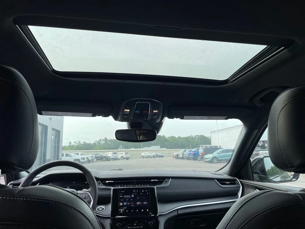 Used 2023 Gray Jeep Altitude X image 22