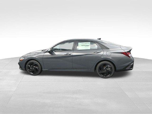 New 2026 Gray Hyundai SEL Sport Plus image 6