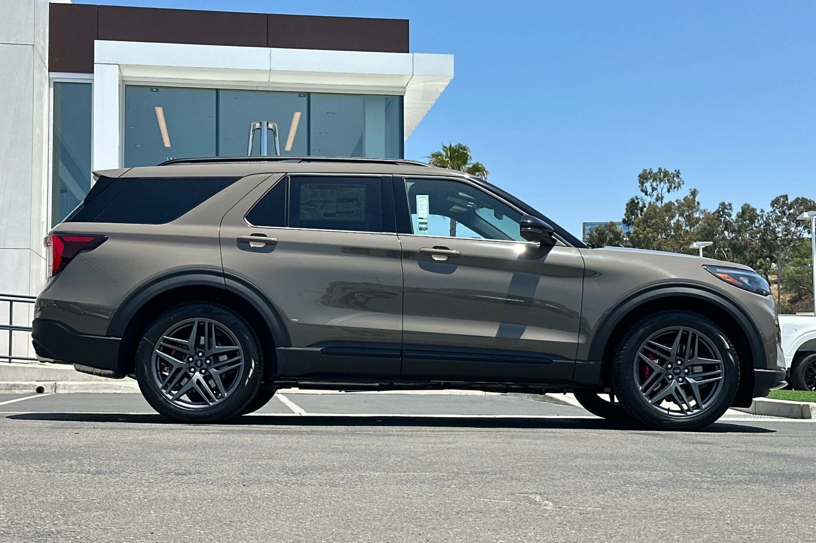 New 2026 Marsh Gray Ford ST image 2