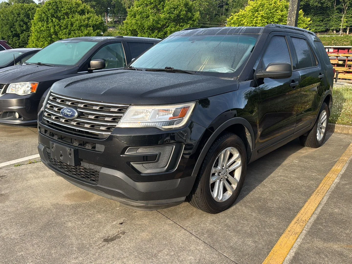 2017 Ford Explorer Base 4WD's photo