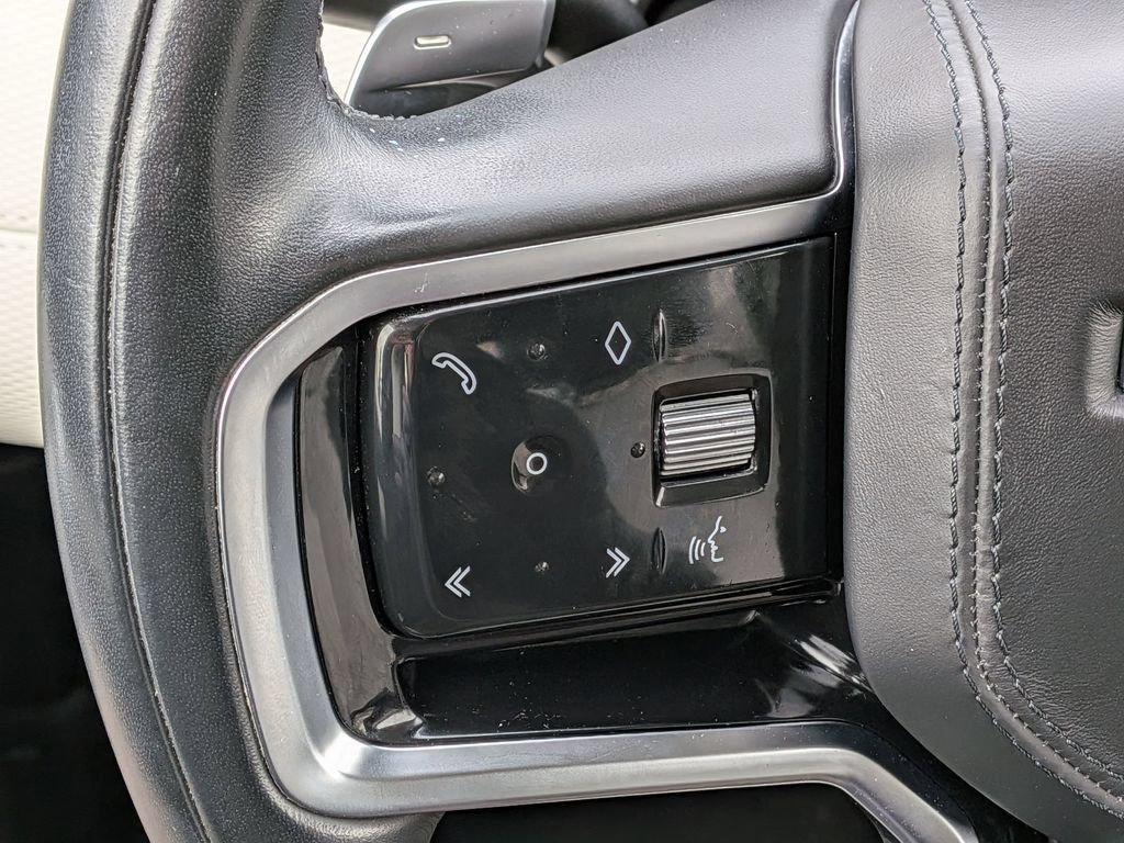 Used 2023  Land Rover SE R-Dynamic image 18