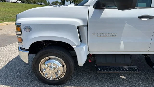 Used 2023 White Chevrolet Work Truck image 32