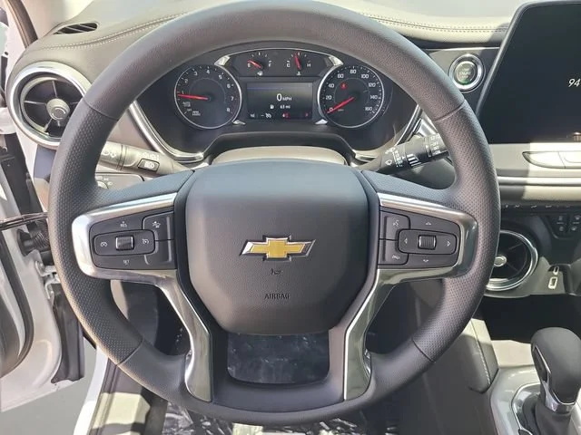 New 2026 Summit White Chevrolet 2LT image 26