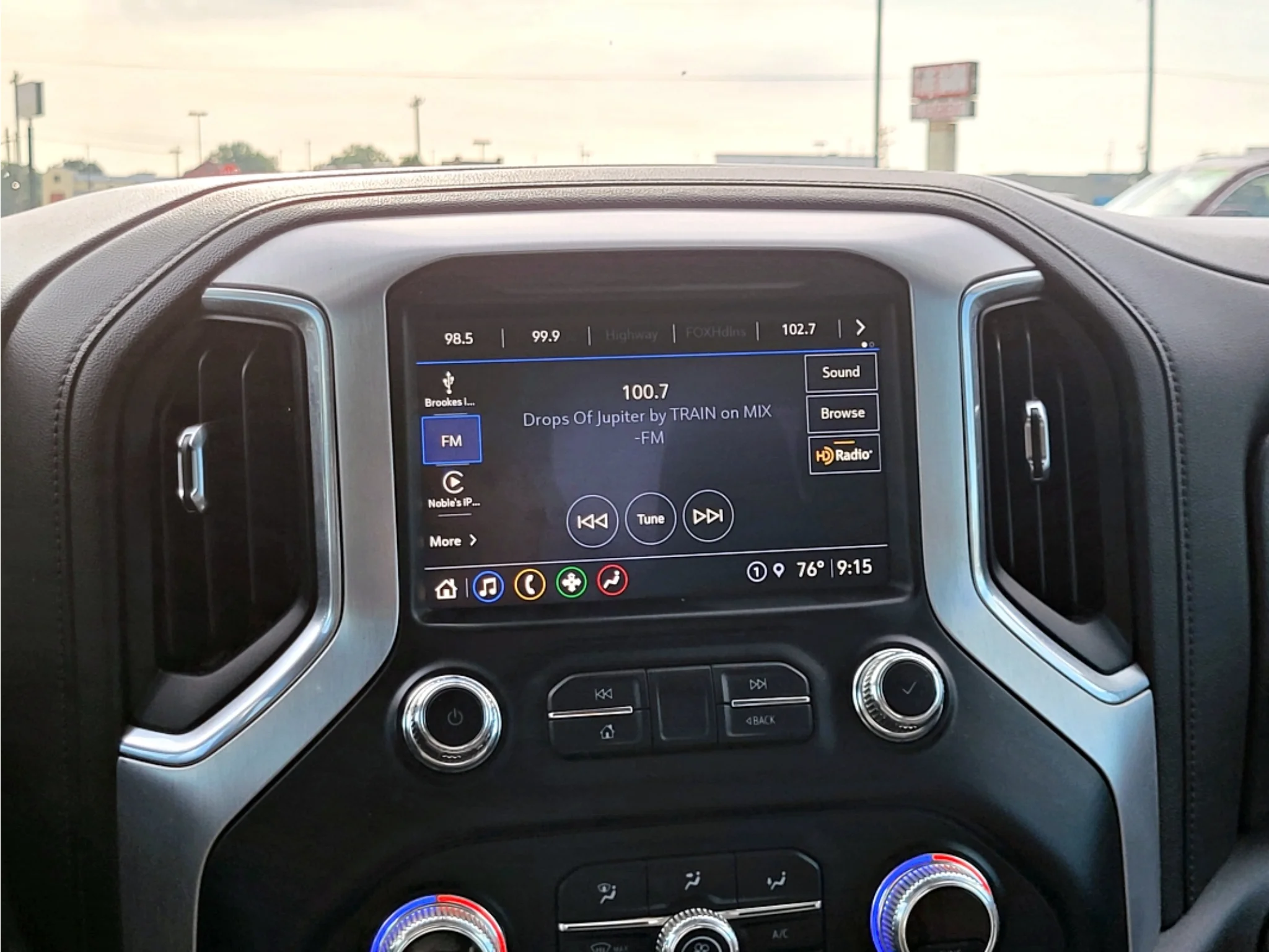 Used 2021 Summit White GMC SLE image 18