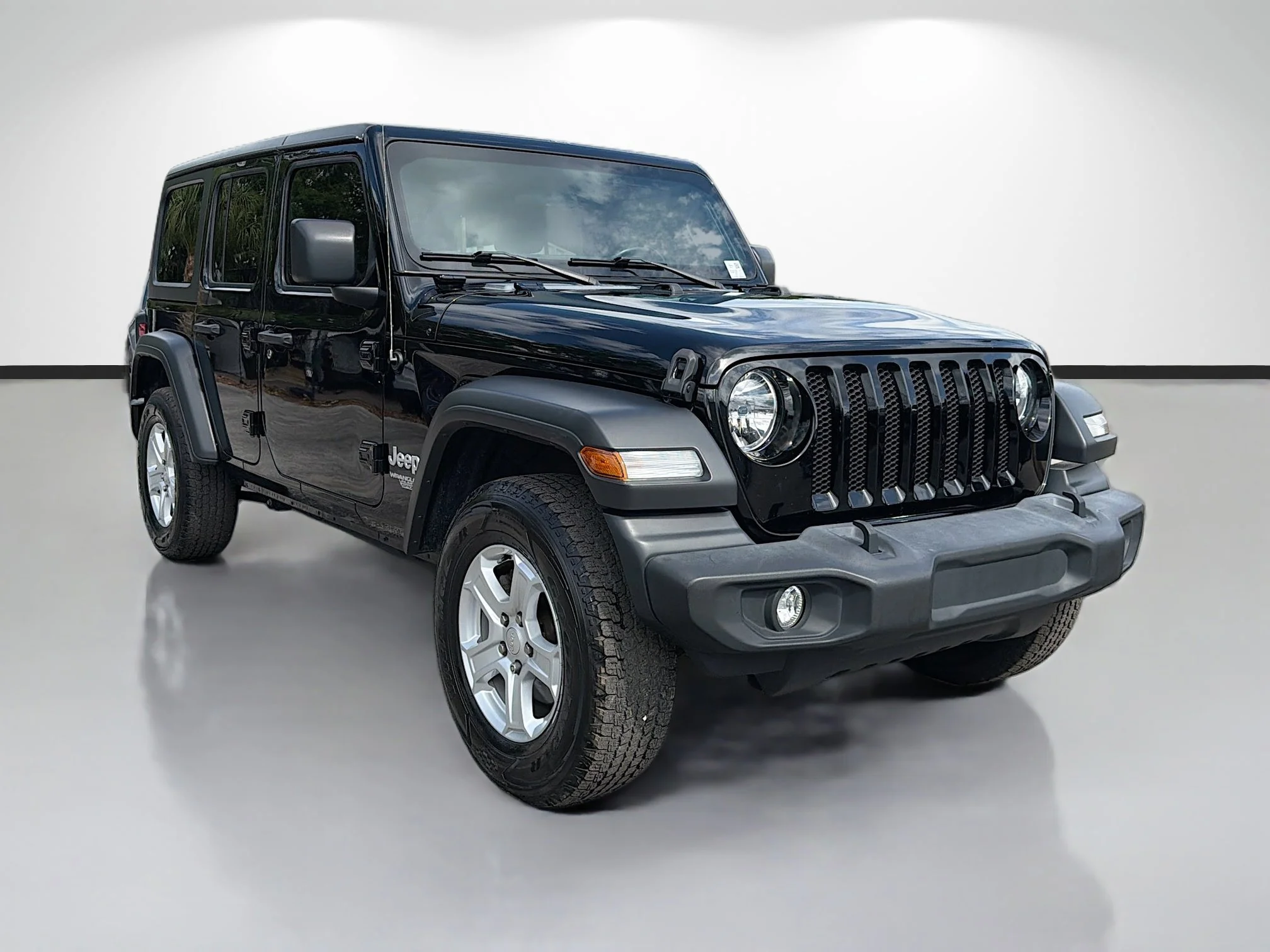 2019 Jeep Wrangler Sport S's photo