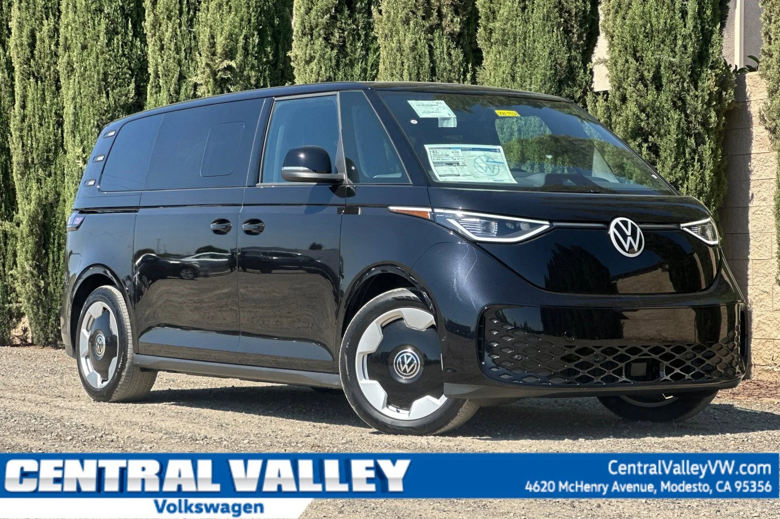 2025 Volkswagen ID. Buzz Pro S's photo