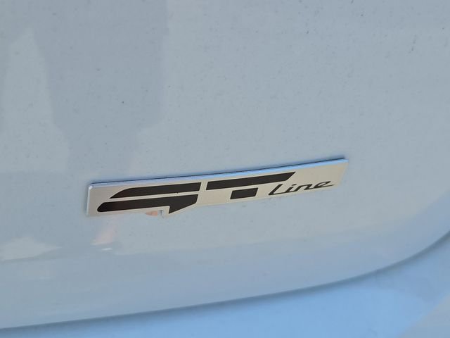 New 2026 Snow White Pearl Kia GT-Line AWD image 5