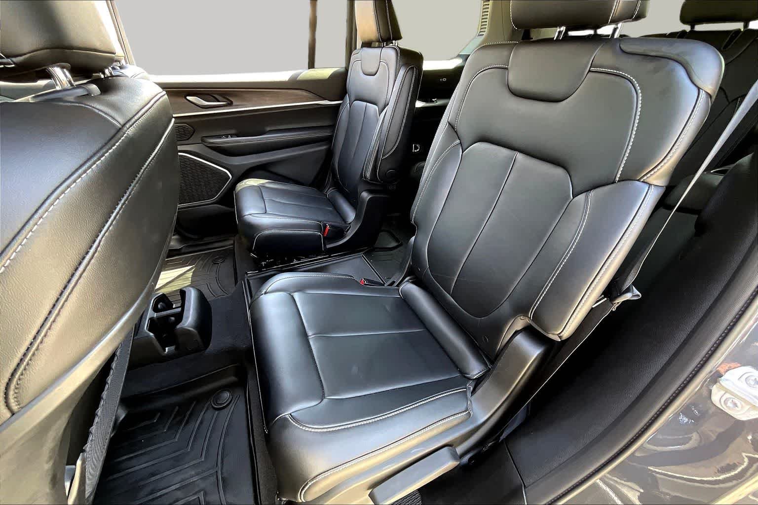 Used 2021 Baltic Gray Metallic Clearcoat Jeep Limited image 20