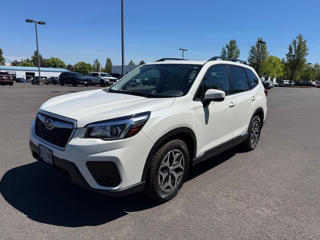 Used 2020 Crystal White Pearl Subaru Premium image 3