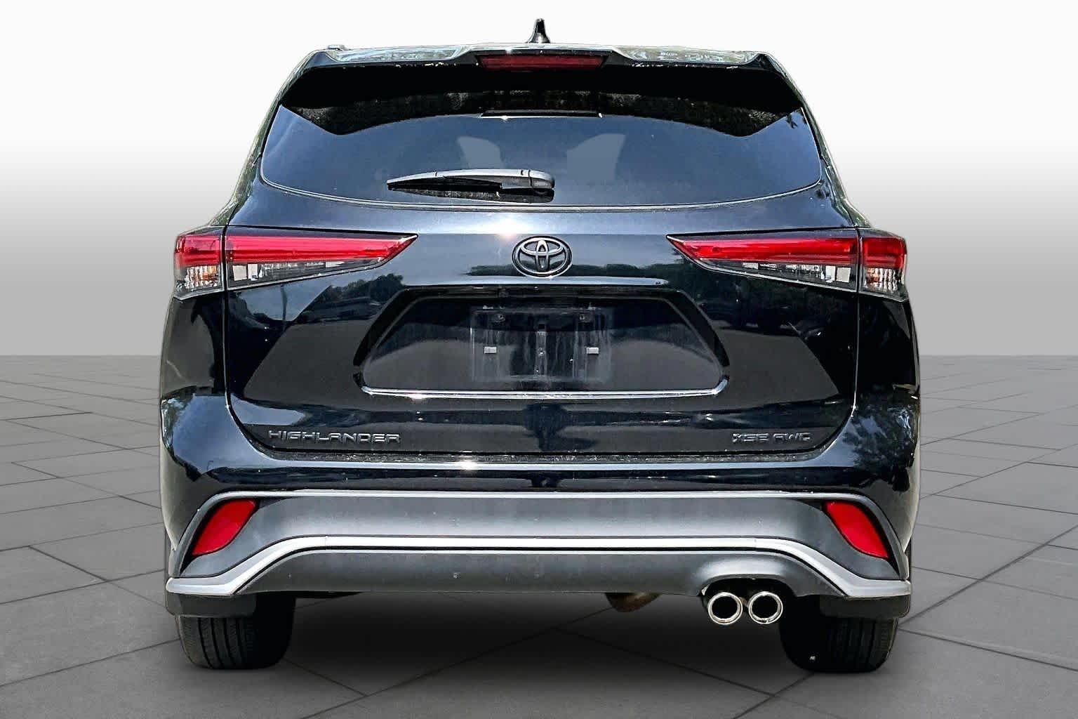 Used 2023 Midnight Black Metallic Toyota XSE image 5