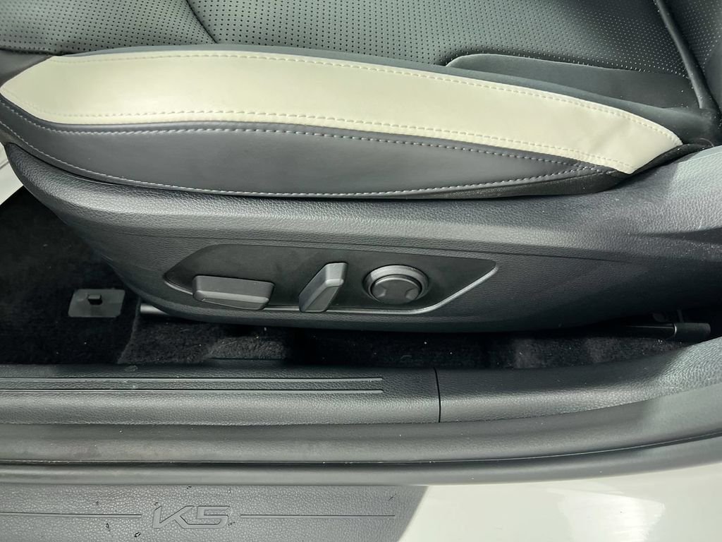 New 2026 Snow White Pearl Kia GT-Line FWD image 15