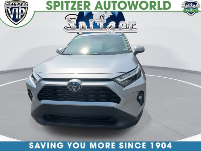Used 2023 Silver Toyota XLE Premium image 3