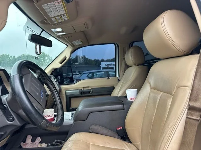 Used 2012 White Ford Lariat image 35